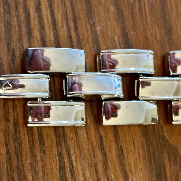 Vintage Chicos Wide Chain Square Link Silver toned Statement Bracelet NWT - Picture 4 of 8